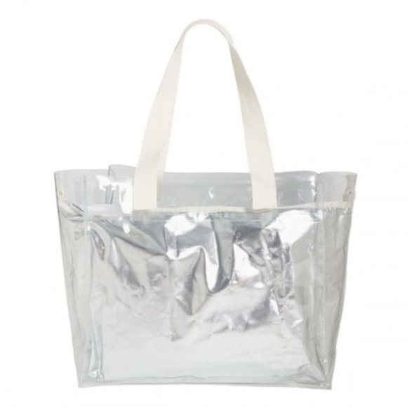 Sunnylife Handbags - COPY - Sunnylife Silver Metallic Carry Me Tote